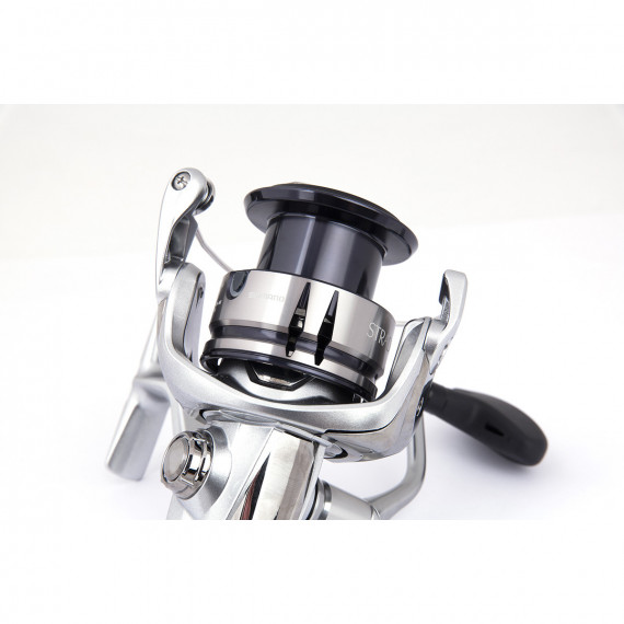 Carrete Stradic Shimano 4000 FL 3