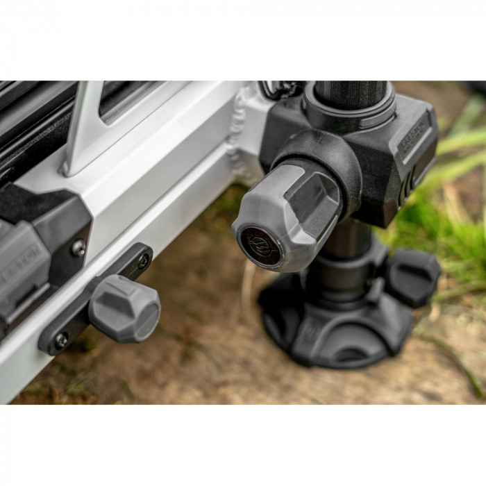 Absolute Station - White 5